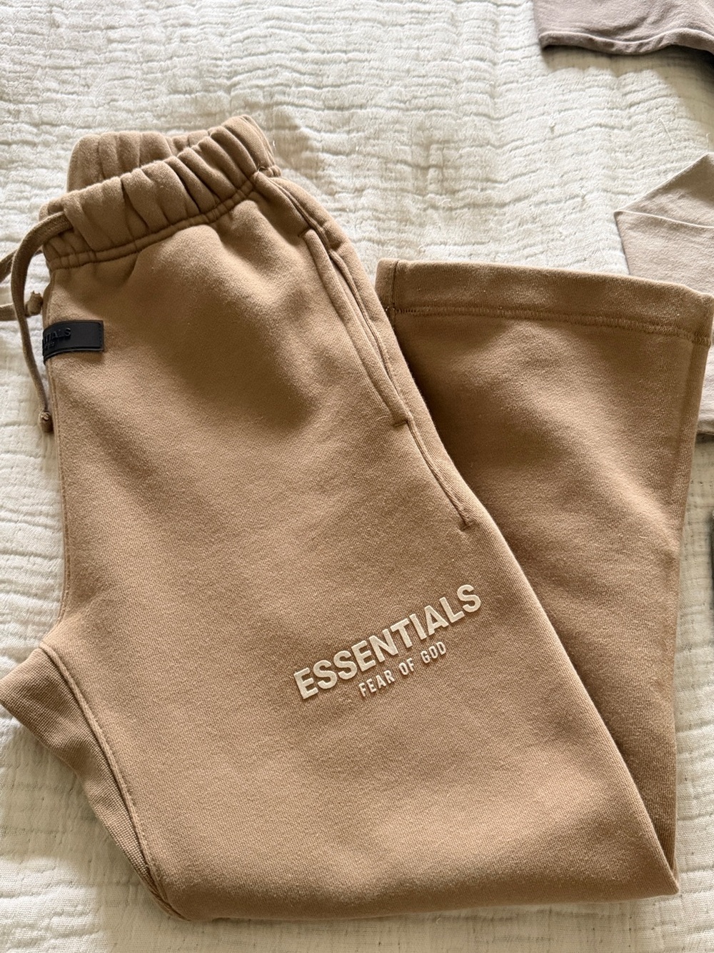 Essentials Fear of God long sleeves and joggers set - Picture 14 of 17